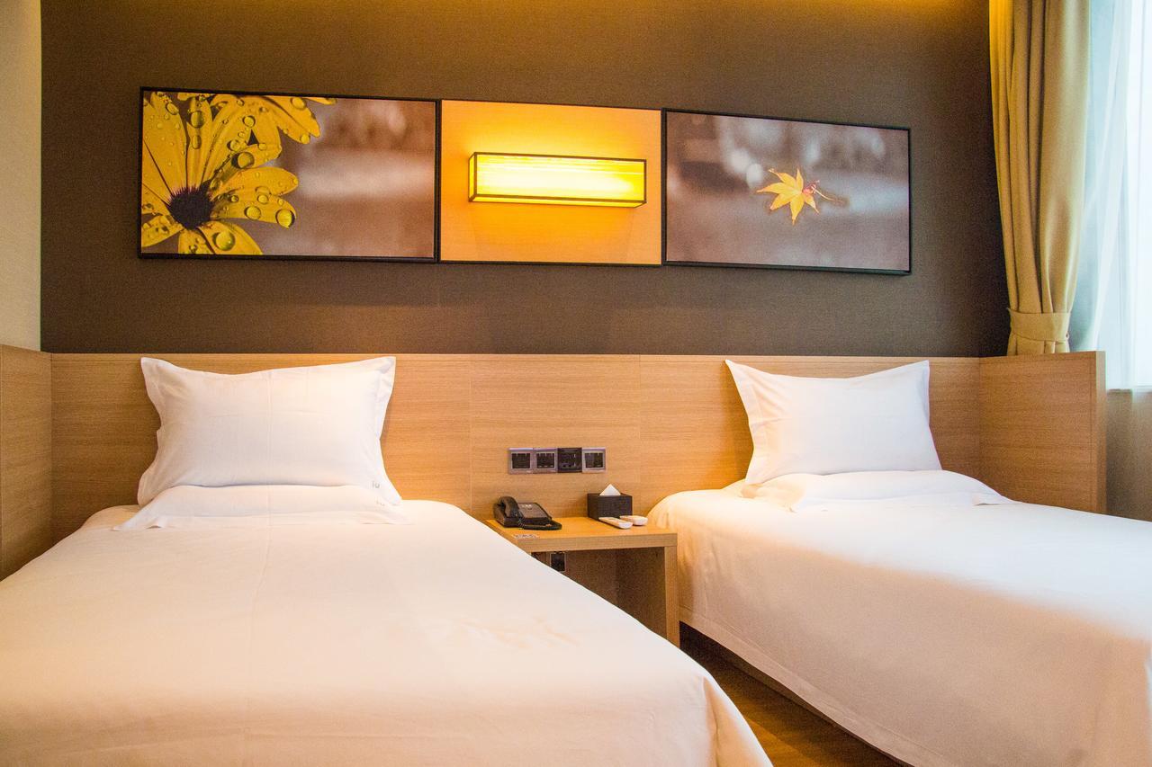 Iu Hotel Zhanjiang Haibin Avenue Xinhaimingchen Екстериор снимка